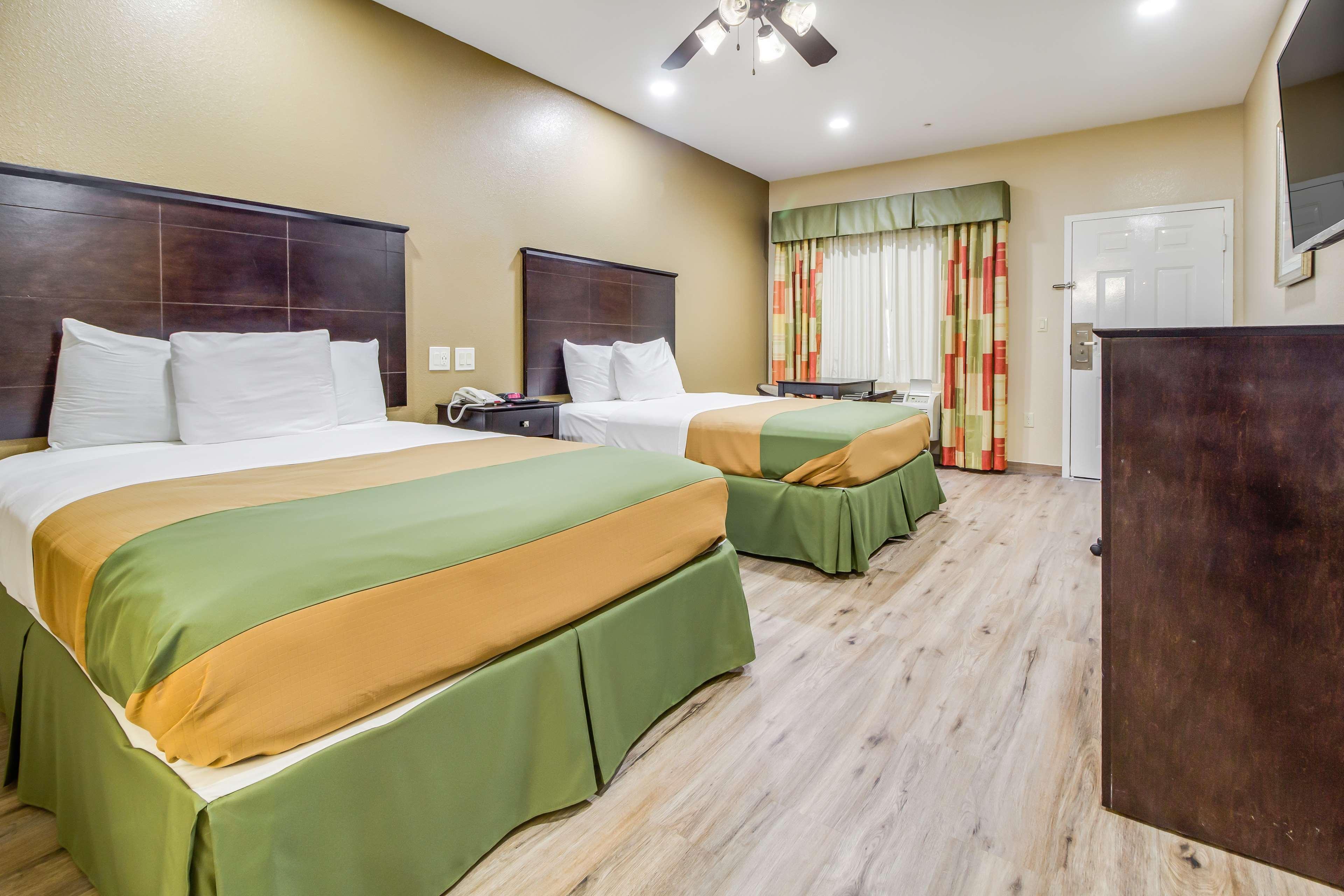 ไอบิส เอสเซิน เฮาพท์บานโฮฟ Hotel เอสเซน ภายนอก รูปภาพ